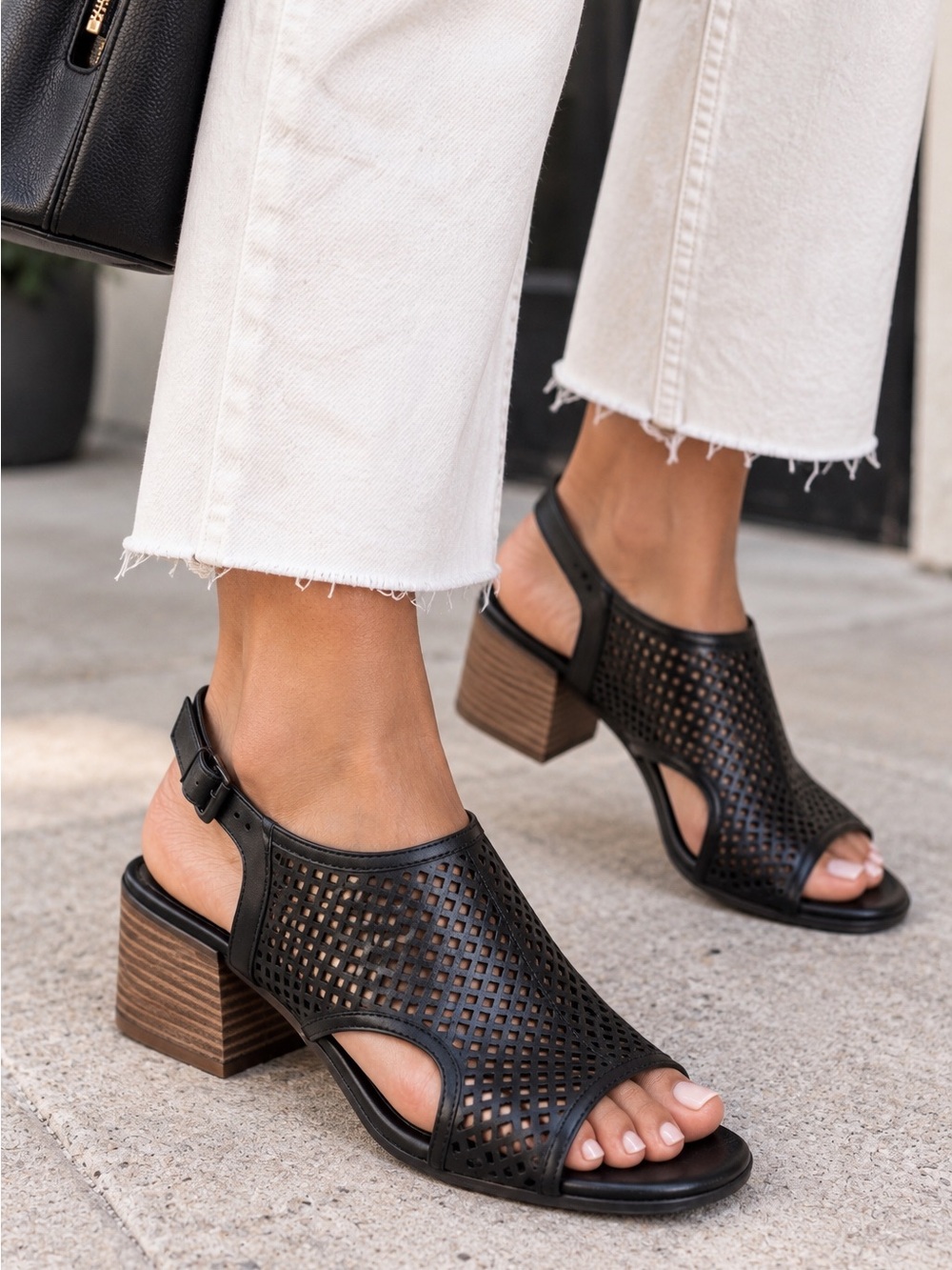 Clarks Caroleigh Star open toe leather sandals NEW black 9.5